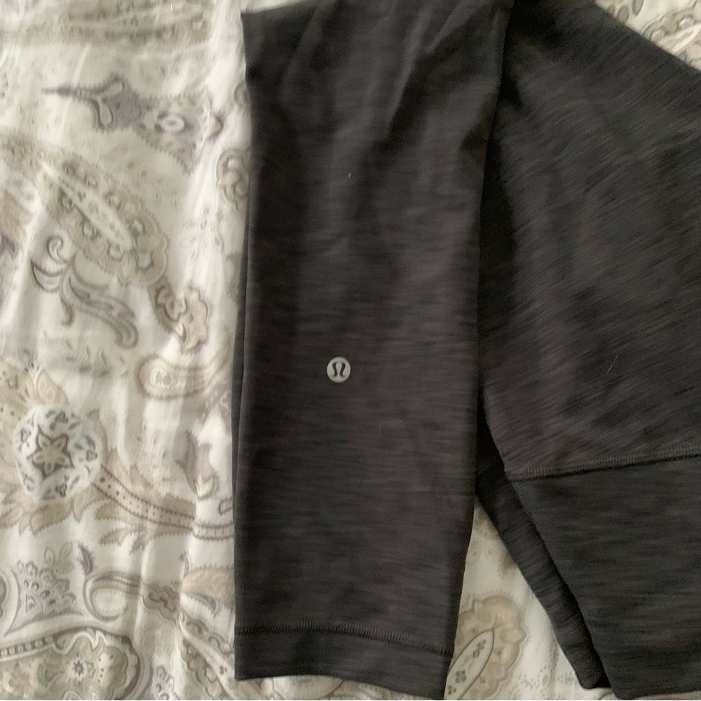 Lululemon wunder train 23” leggings size 4 - Picture 2 of 4